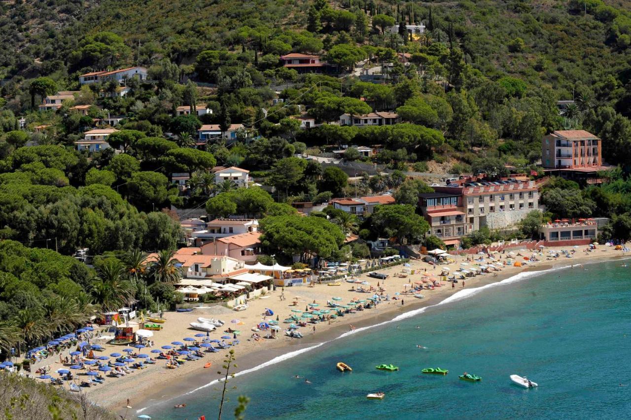 Residence Villa Morcone Capoliveri  Buitenkant foto