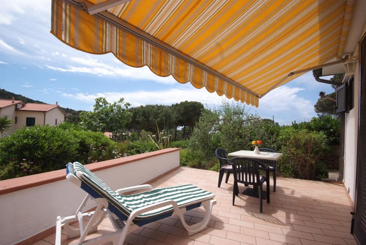 Residence Villa Morcone Capoliveri  Buitenkant foto