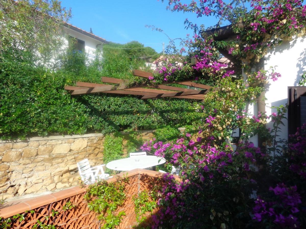 Residence Villa Morcone Capoliveri  Buitenkant foto